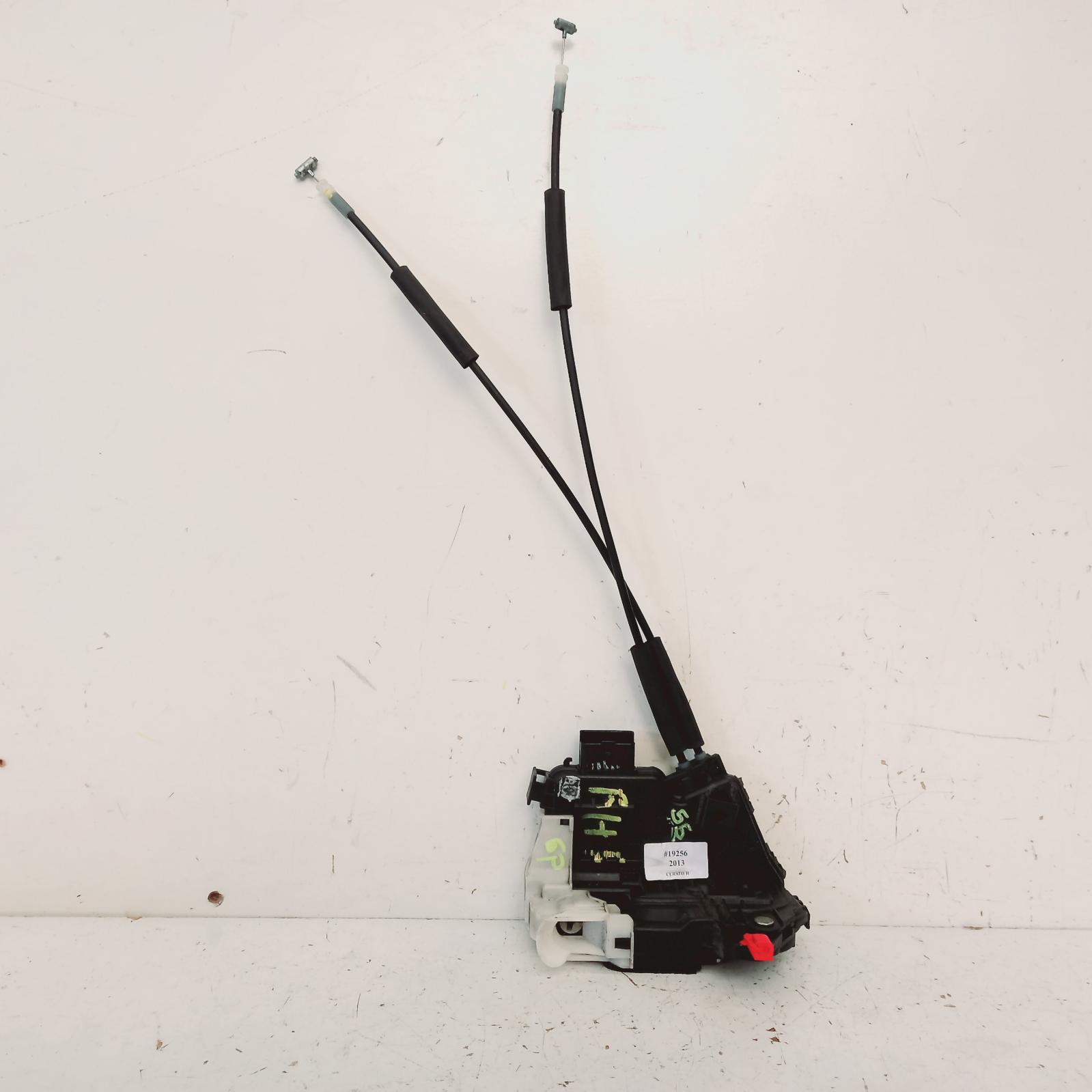 View Auto part Door/Boot/Gate Lock Kia Cerato 2013