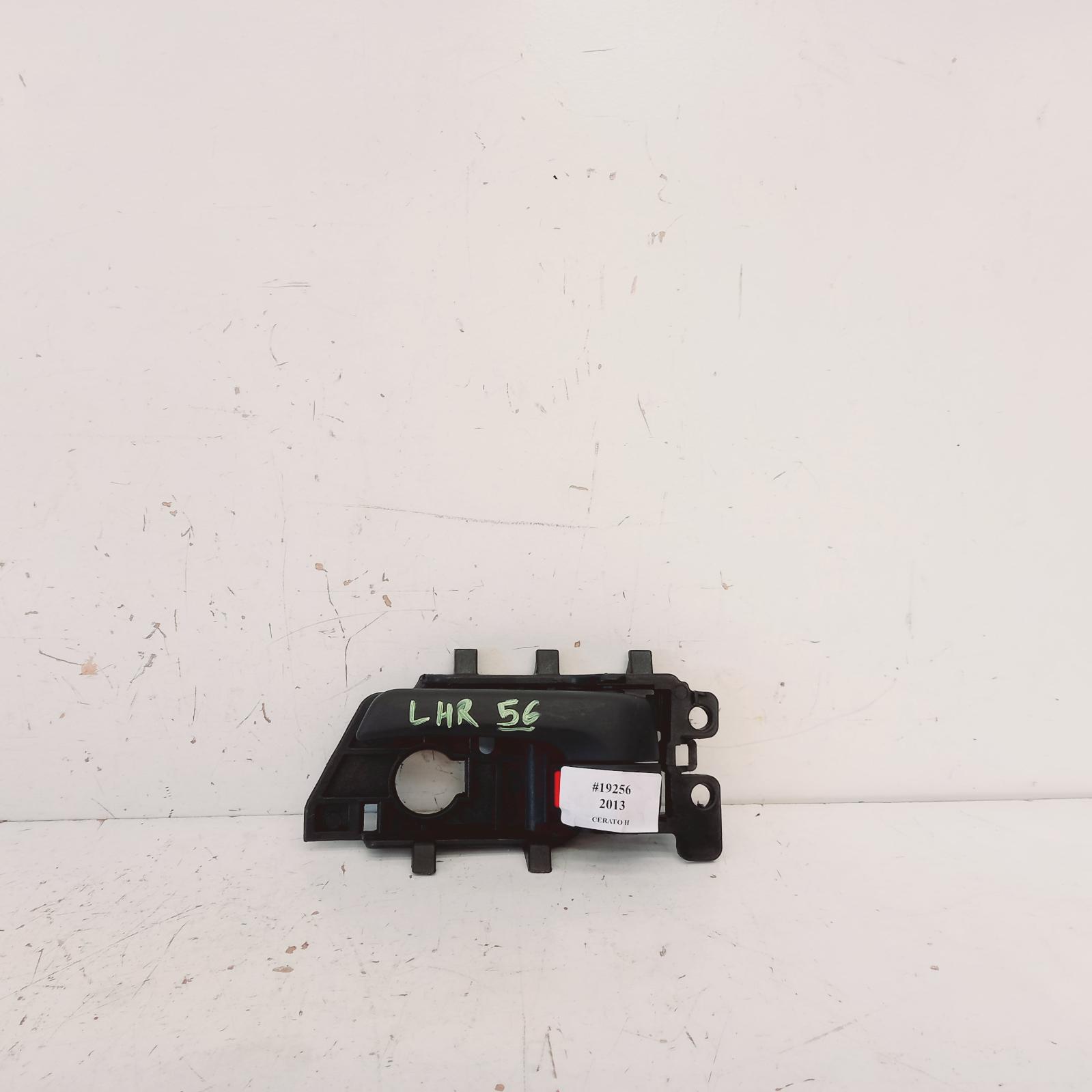 View Auto part Door Handle Kia Cerato 2013