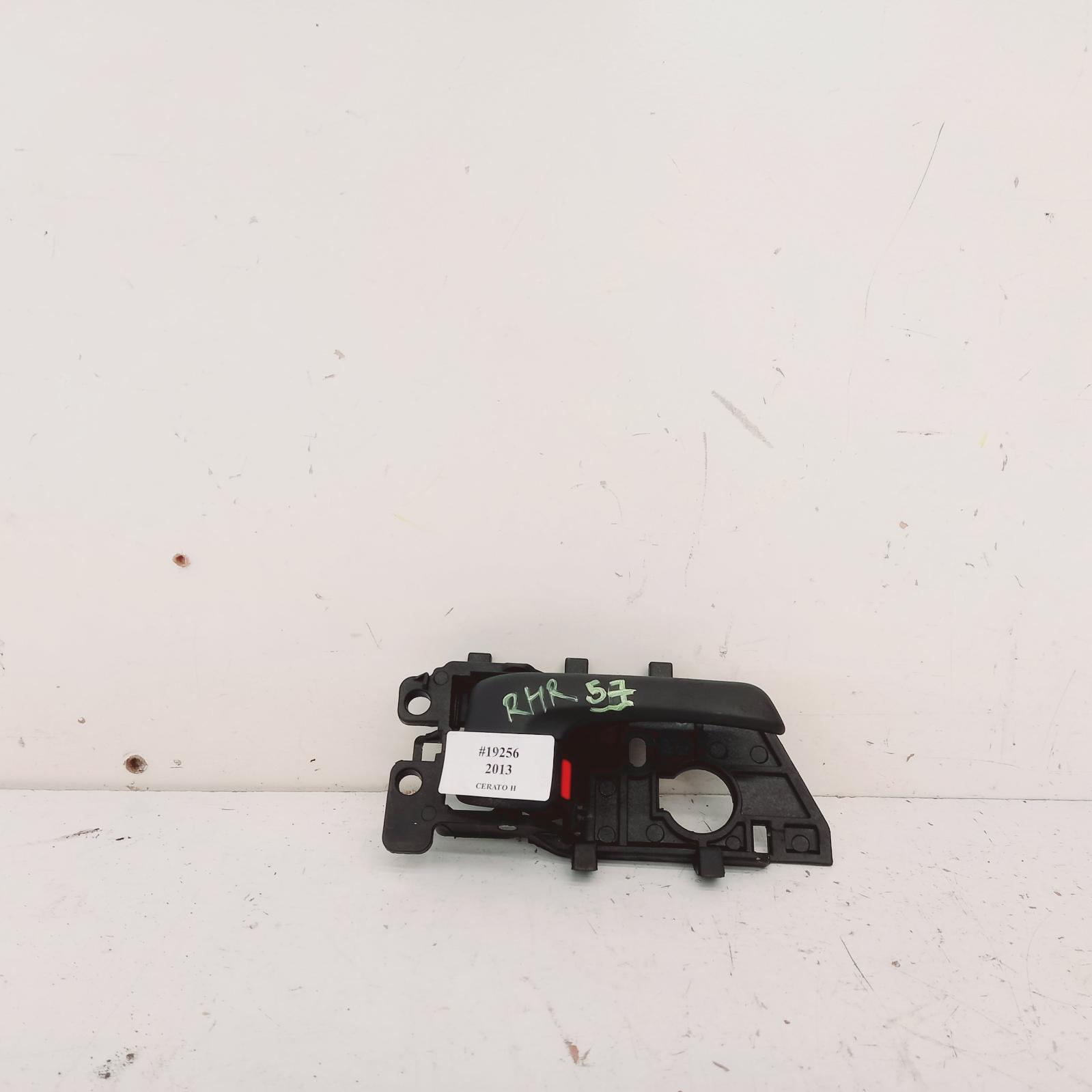 View Auto part Door Handle Kia Cerato 2013