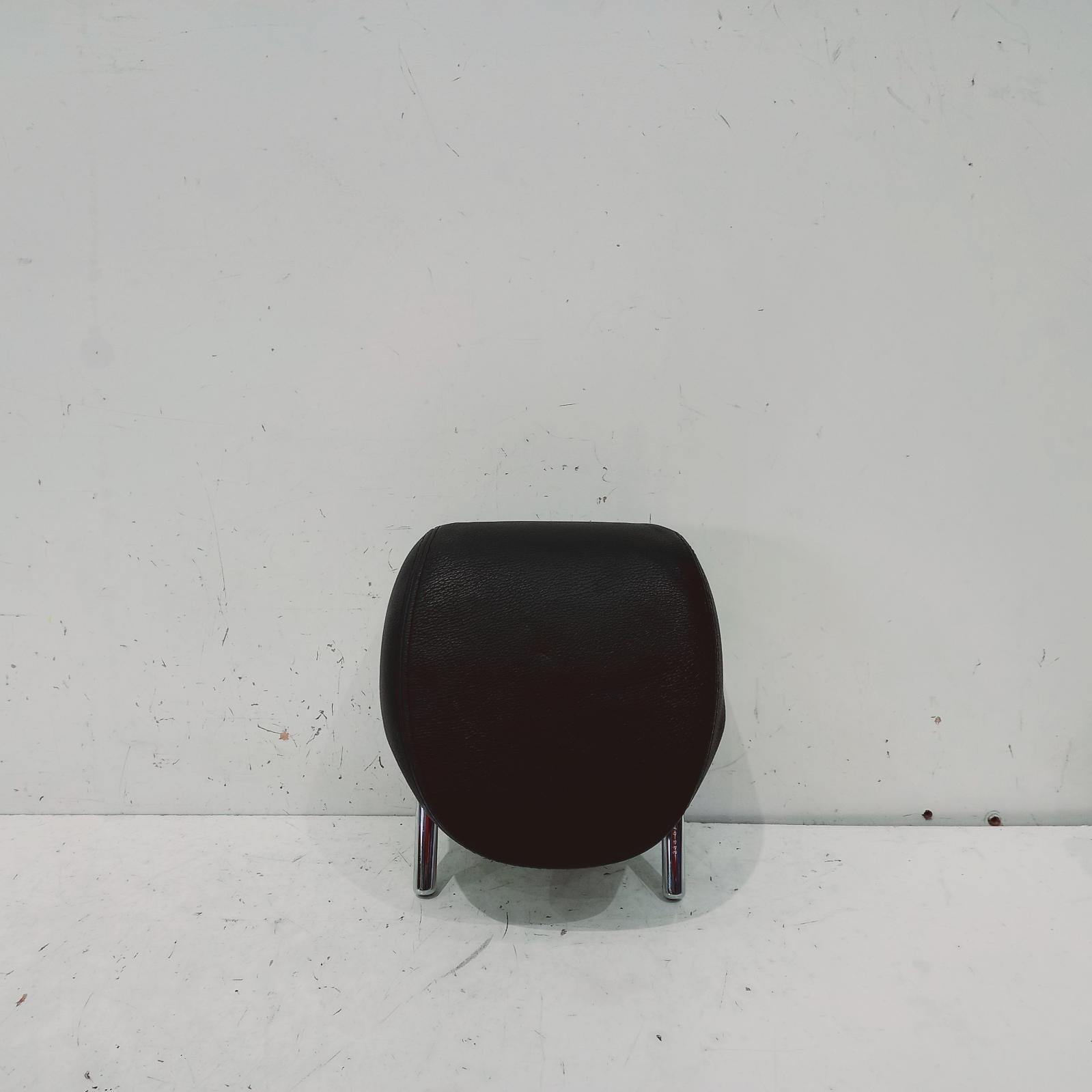 View Auto part Headrest Porsche Cayenne 2008