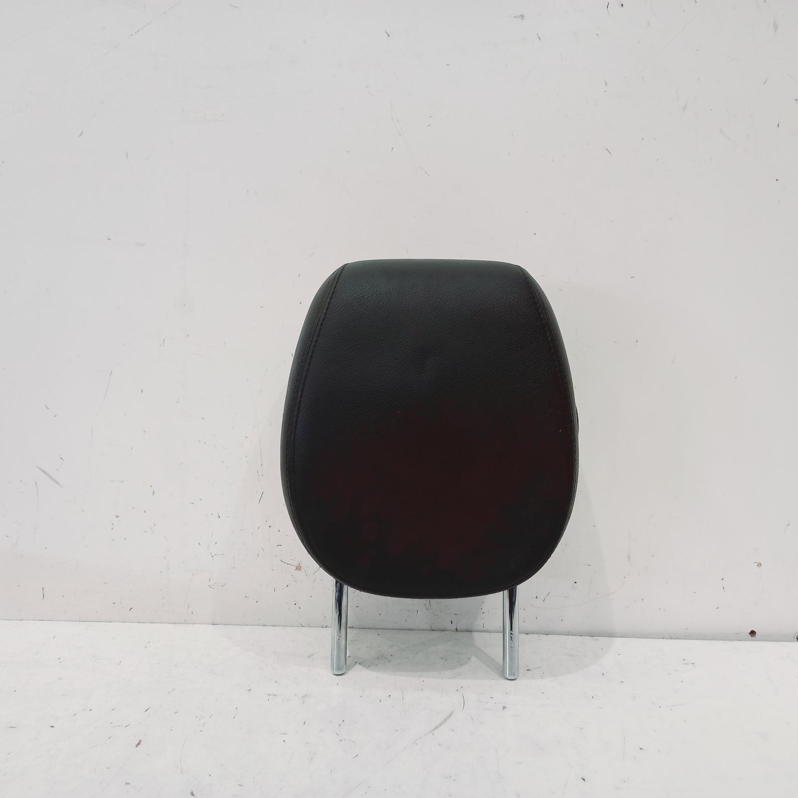 View Auto part Headrest Porsche Cayenne 2008
