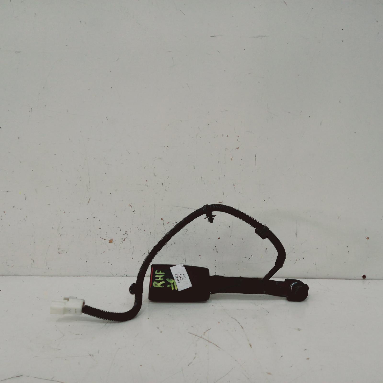 View Auto part Seatbelt/Stalk Hyundai I30 2011