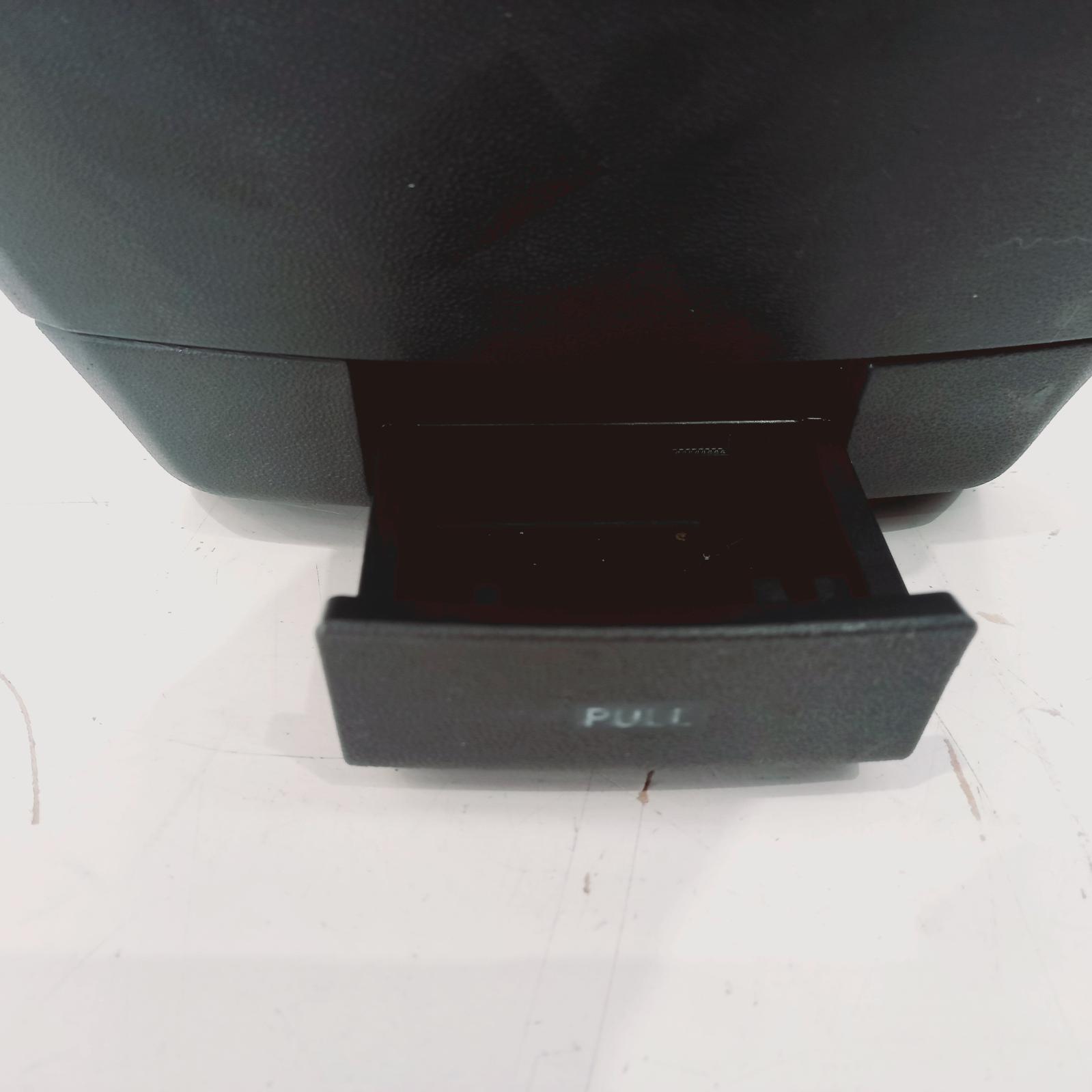 View Auto part Ashtray Hyundai I30 2011