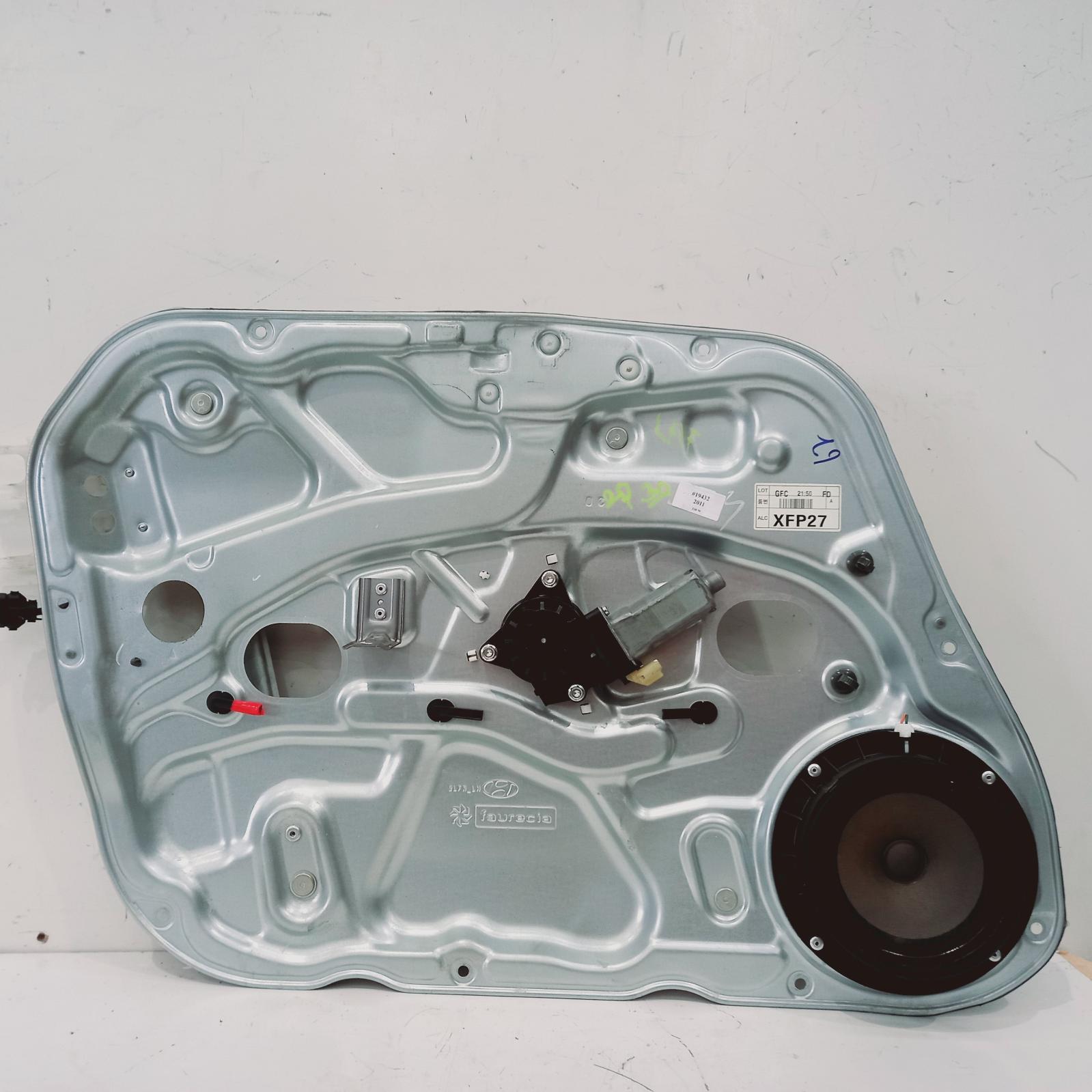 View Auto part Left Front Window Reg/Motor Hyundai I30 2011