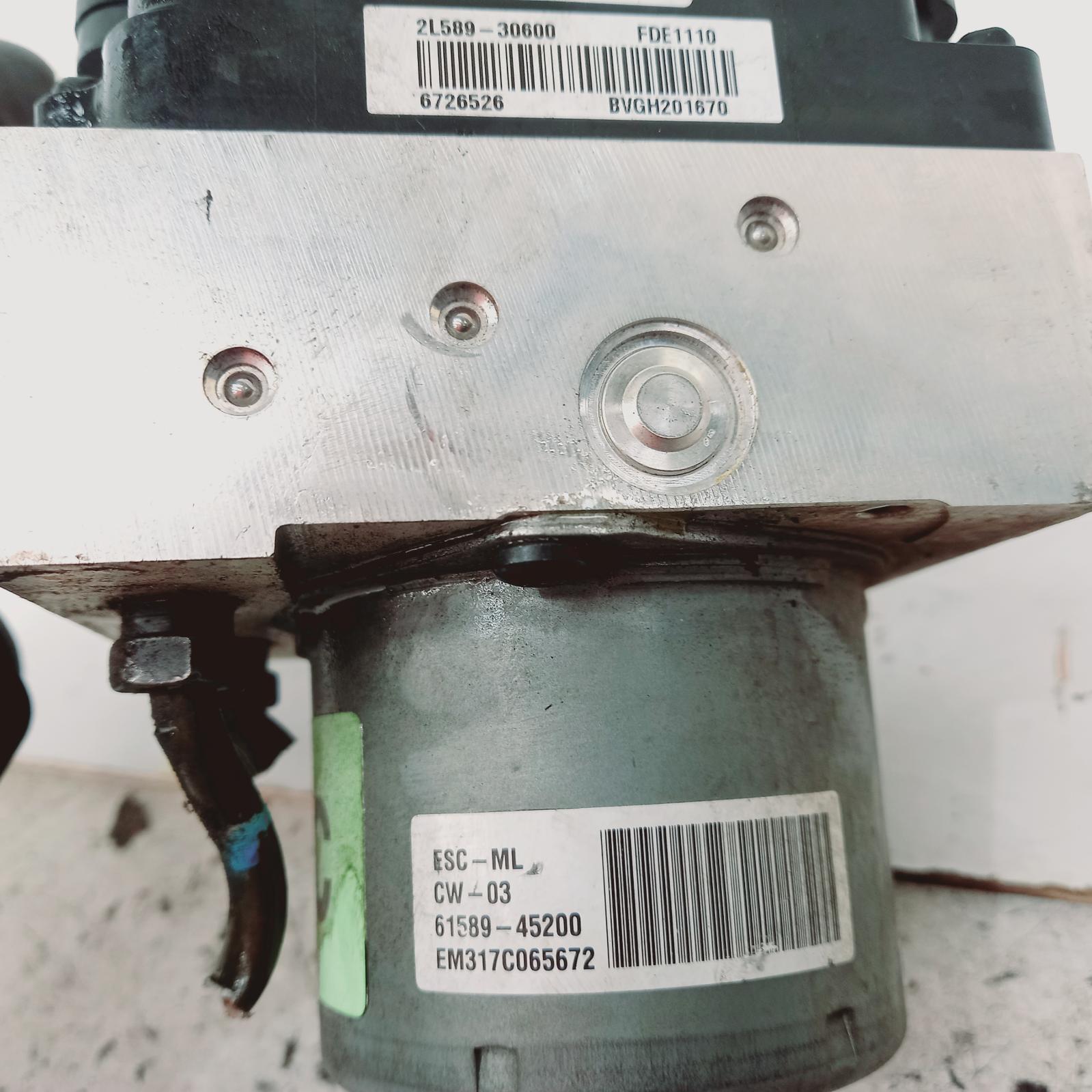 View Auto part Abs Pump/Modulator Hyundai I30 2011