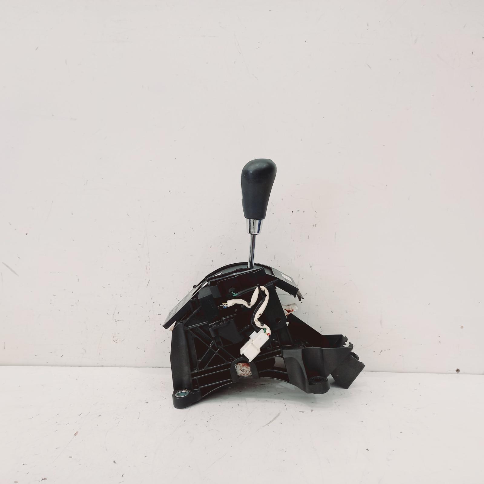 View Auto part Gear Stick/Shifter Mazda Cx7 2010