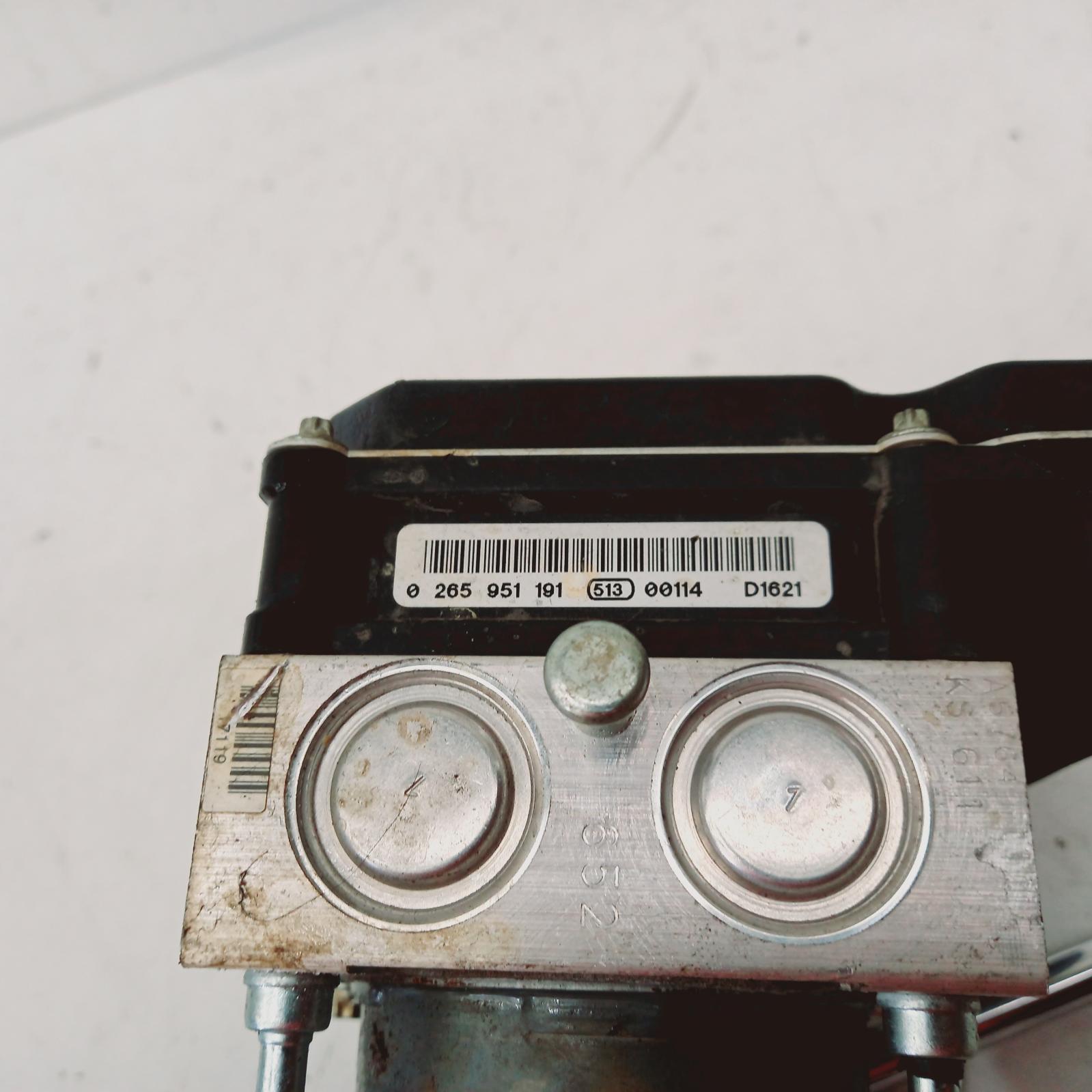 View Auto part Abs Pump/Modulator Mazda Cx7 2010