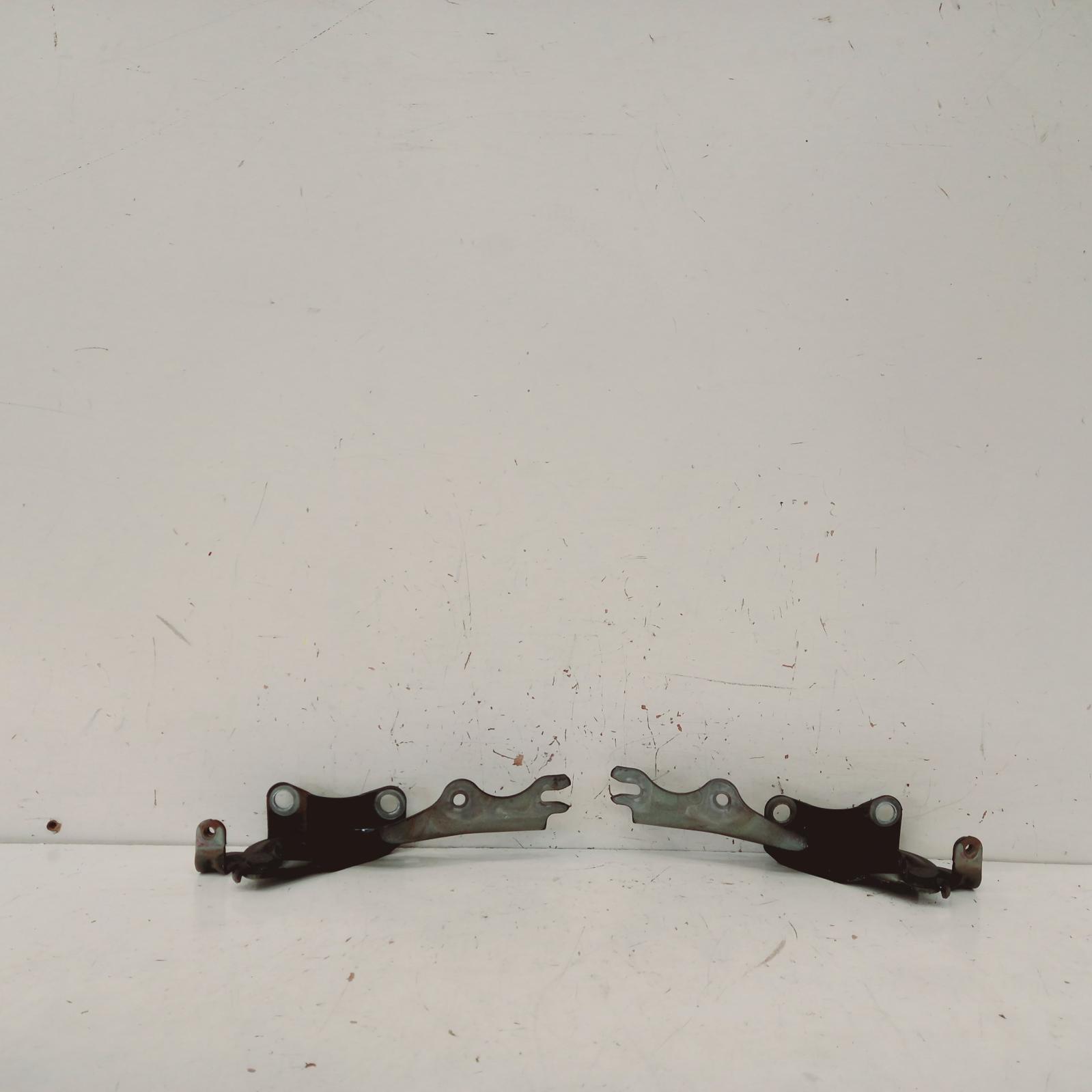 View Auto part Bonnet Hinge/Strut Mazda Cx7 2010