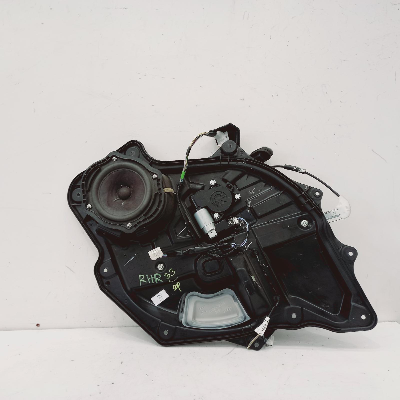 View Auto part Right Rear Wnd Reg/Motor Mazda Cx7 2010