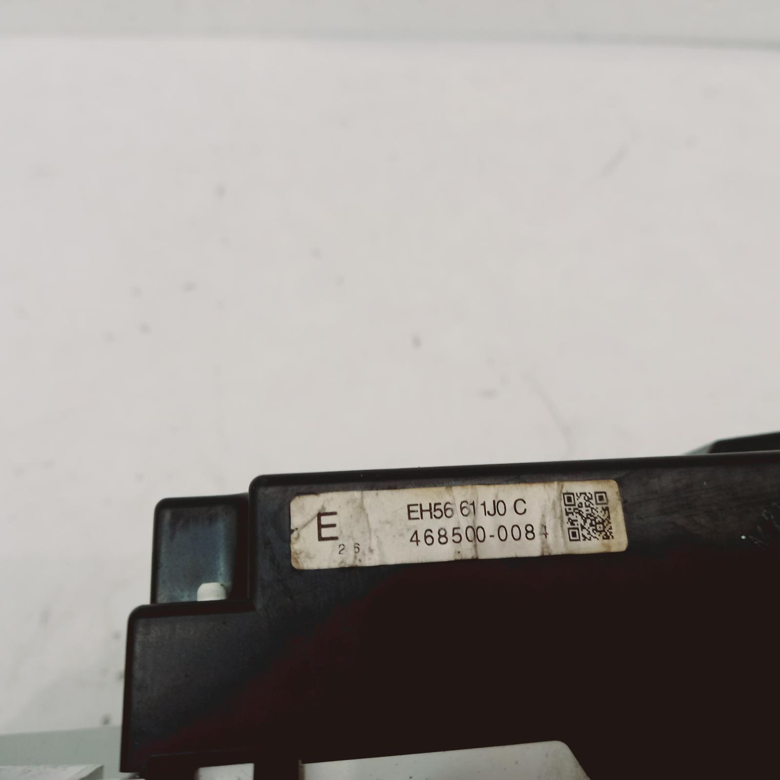 View Auto part Instrument Cluster Mazda Cx7 2010
