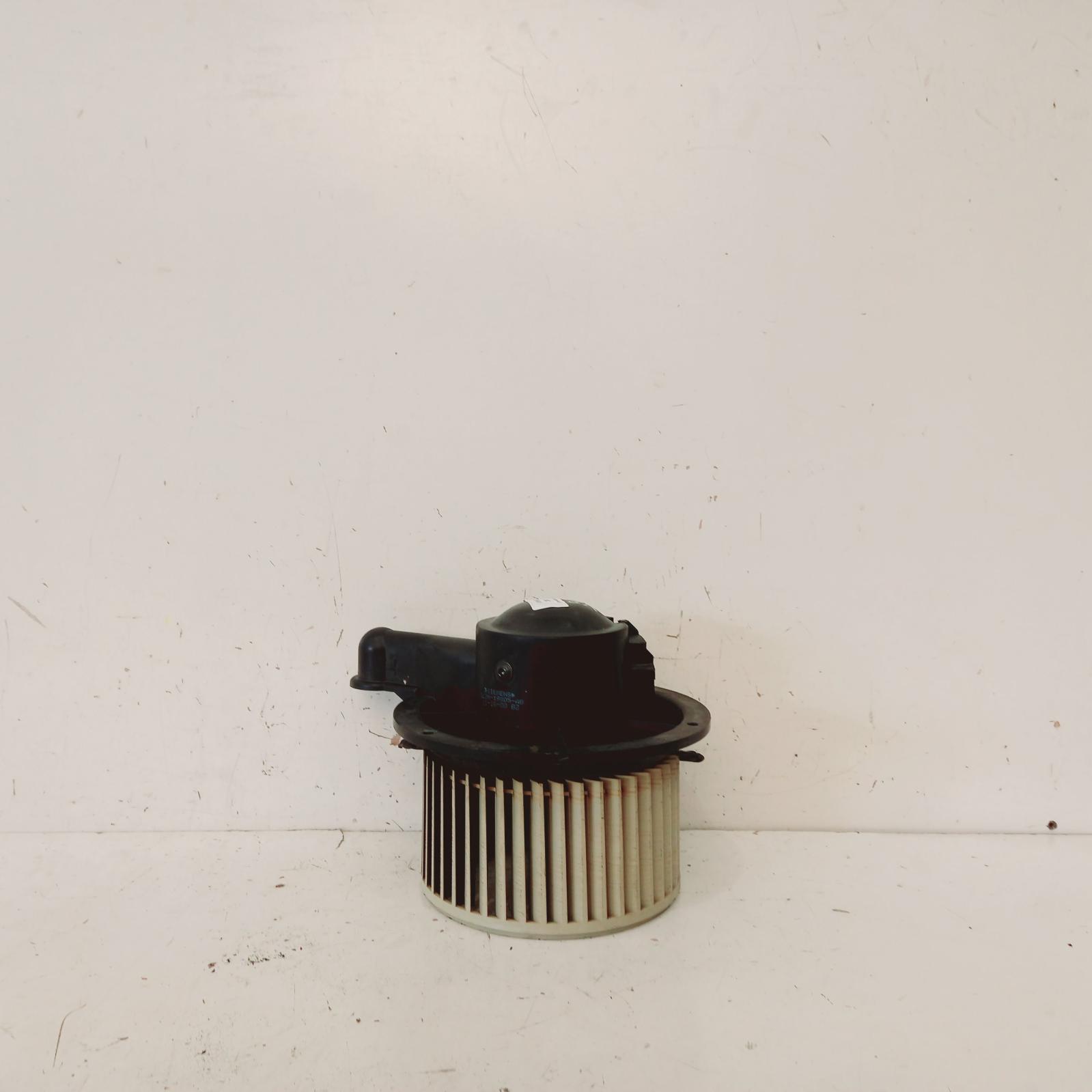 View Auto part Heater Fan Motor Ford Explorer 2002