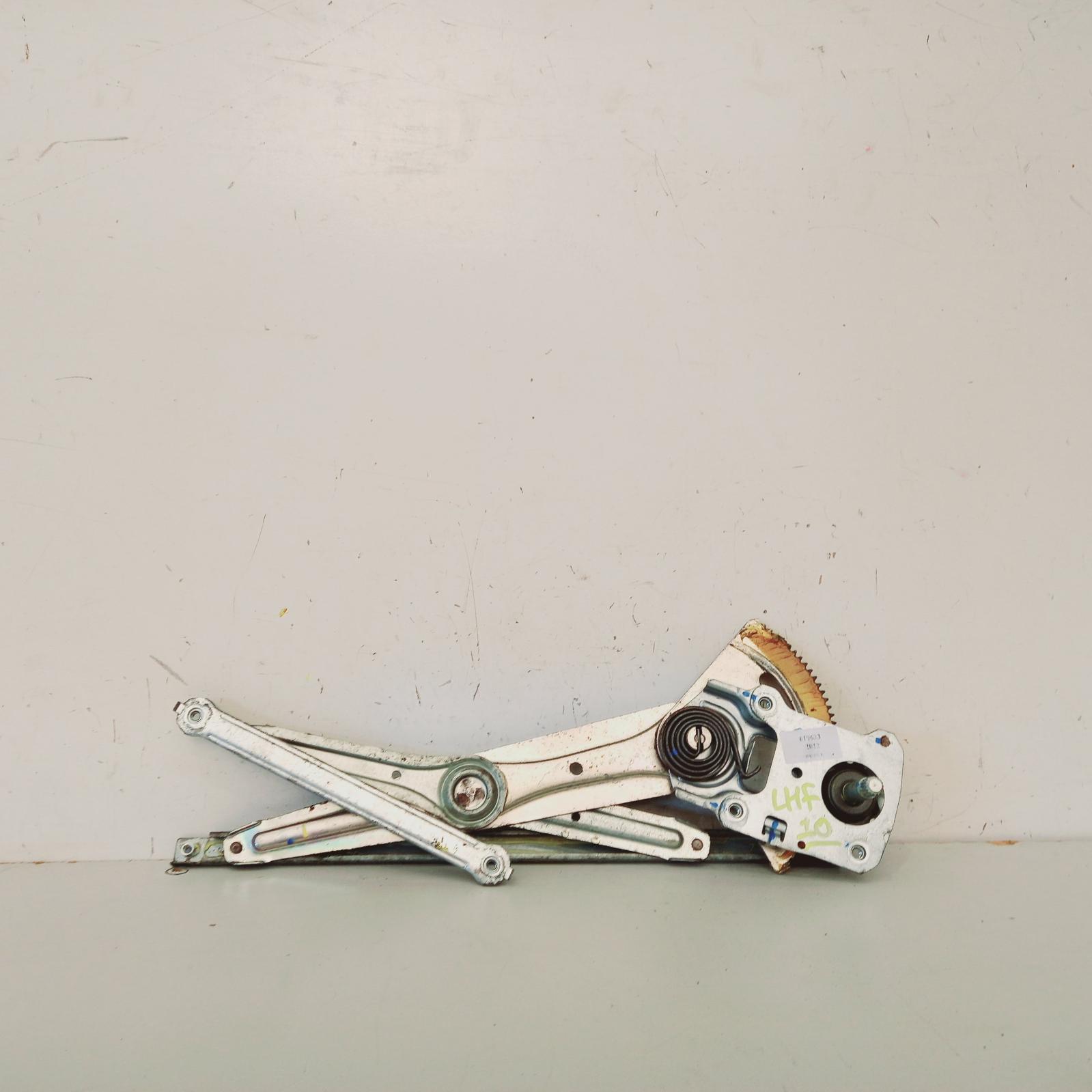 View Auto part Left Front Window Reg/Motor Toyota Hilux 2012