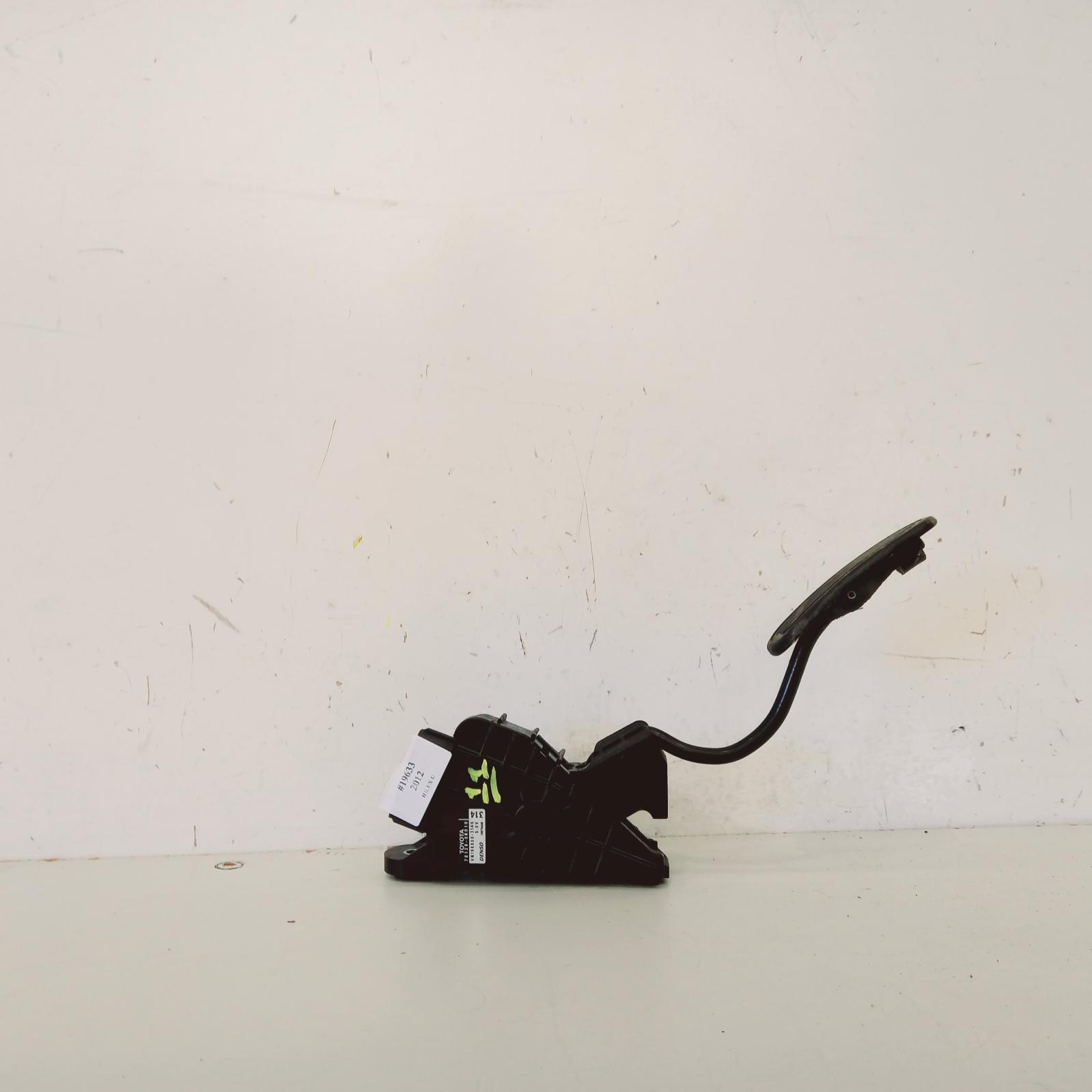 View Auto part Pedal Assembly Toyota Hilux 2012