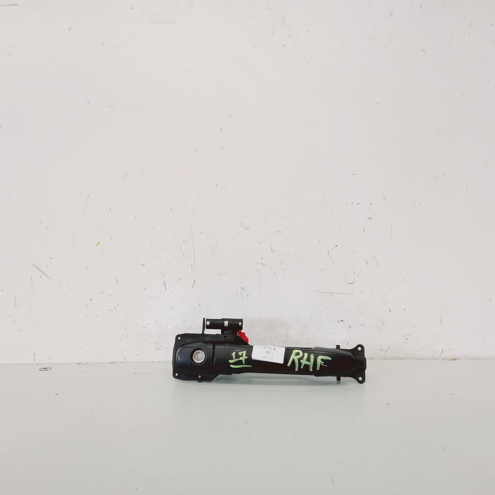 View Auto part Door Handle Toyota Hilux 2012