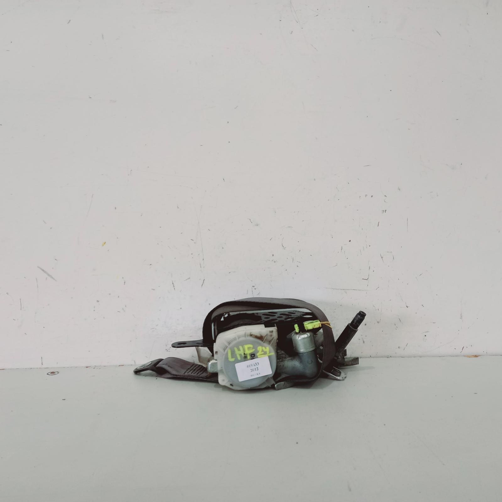 View Auto part Seatbelt/Stalk Toyota Hilux 2012