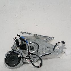 View Auto part Right Front Window Reg/Motor Kia Sportage 2015