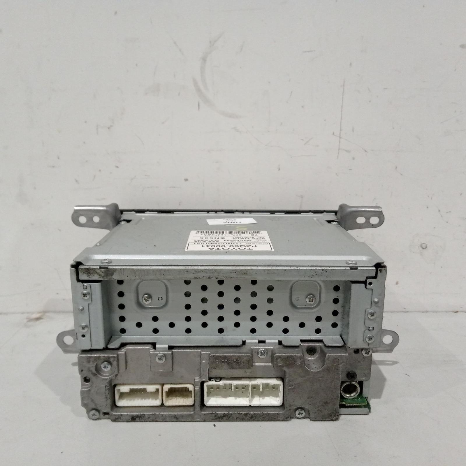 View Auto part Radio/Cd/Dvd/Sat/Tv Toyota Hiace 2011