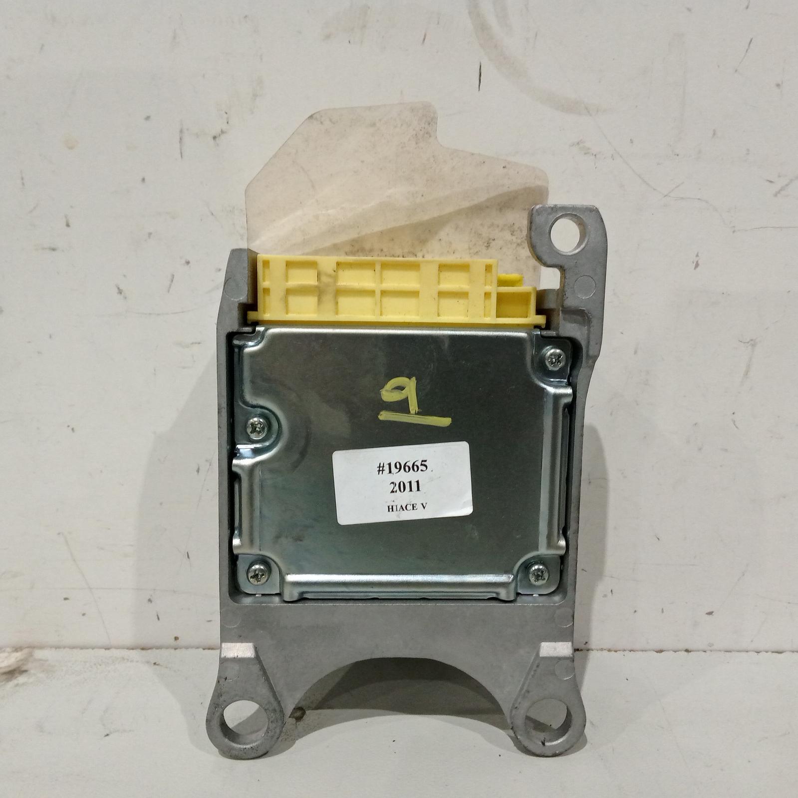 View Auto part Airbag Module/Sensor Toyota Hiace 2011