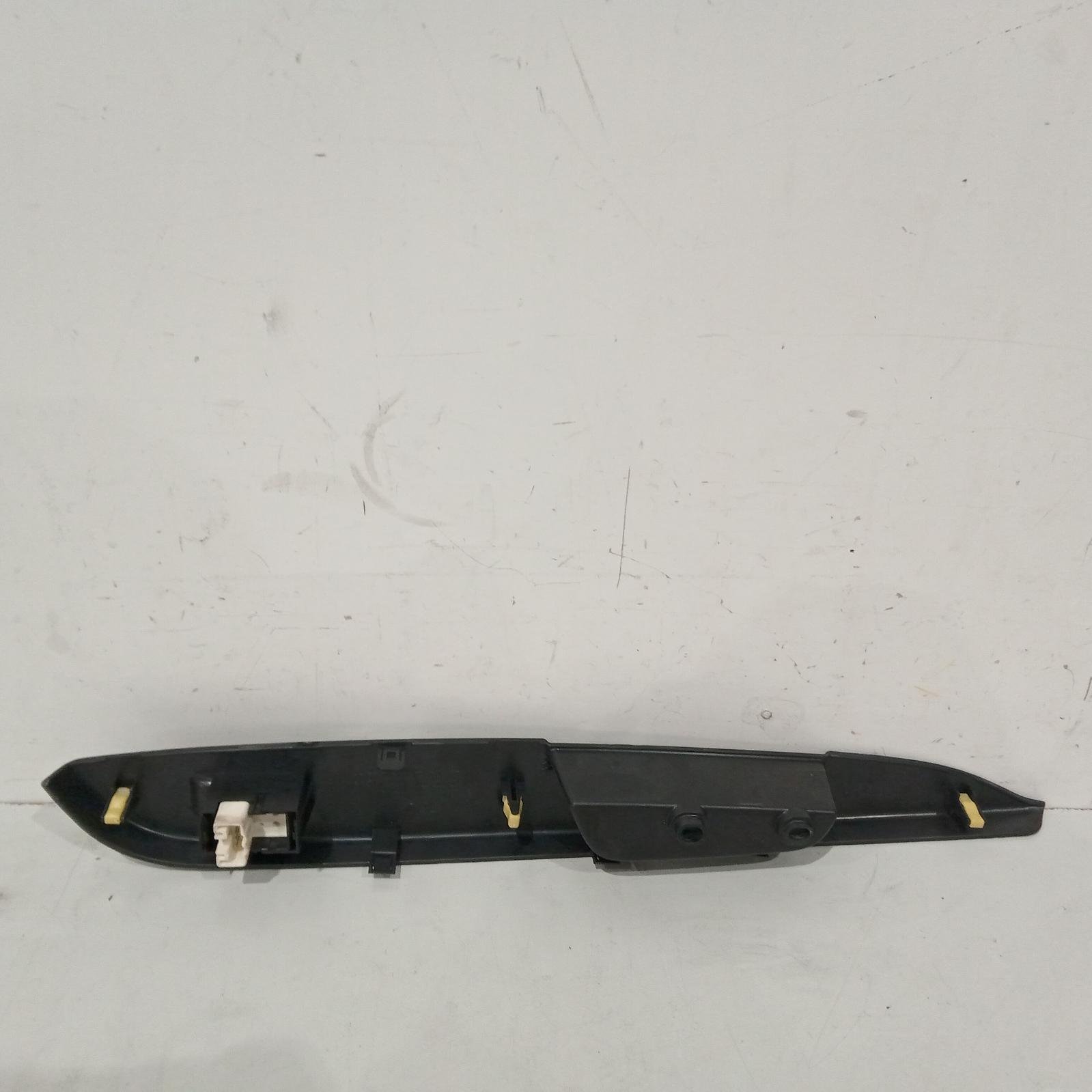 View Auto part Pwr Dr Wind Switch Toyota Hiace 2011