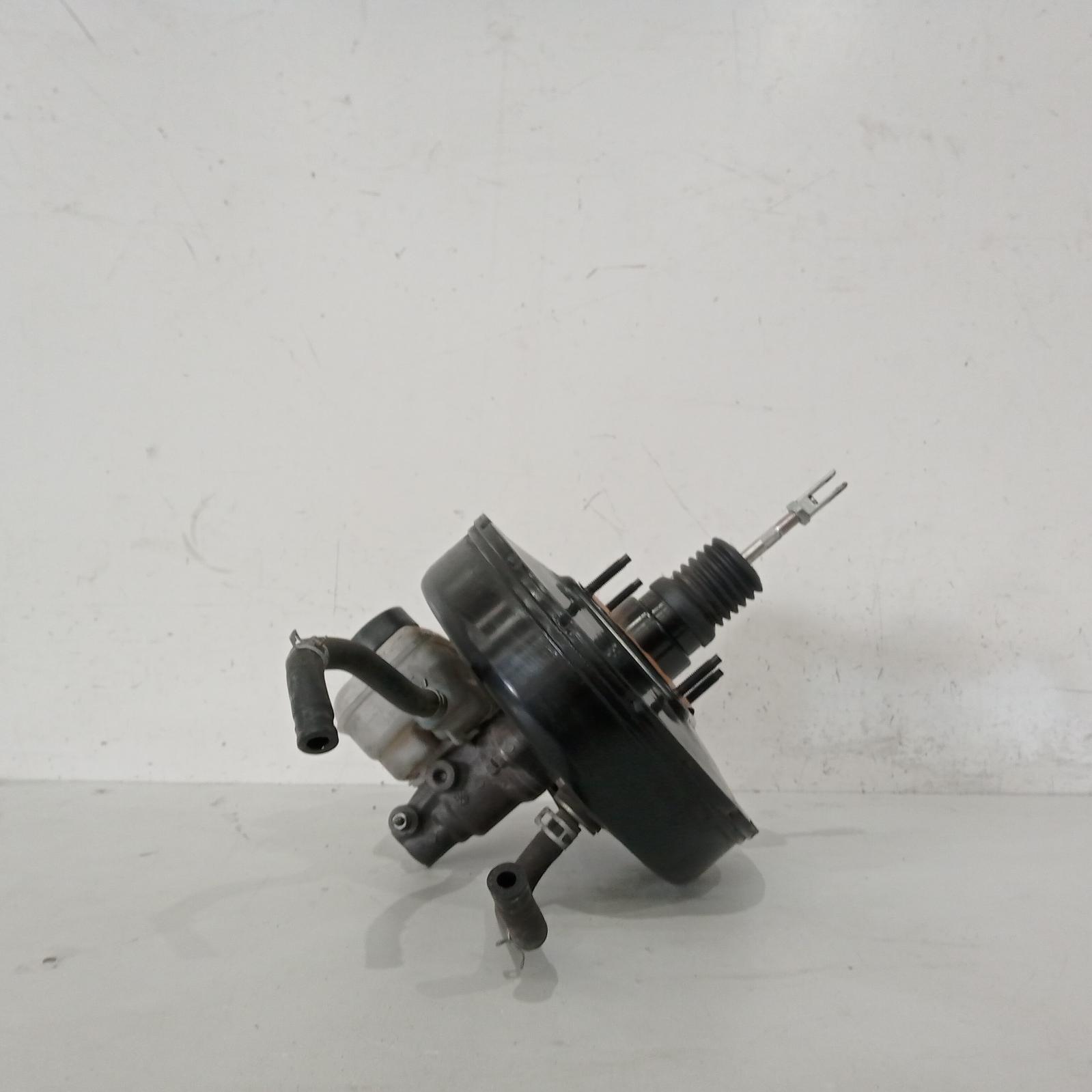 View Auto part Brake Booster Toyota Hiace 2011
