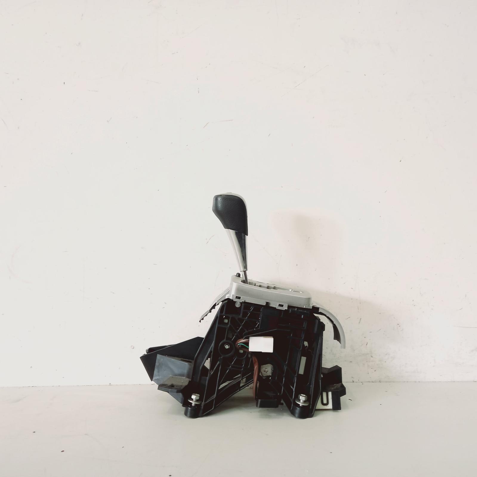 View Auto part Gear Stick/Shifter Toyota Corolla 2010