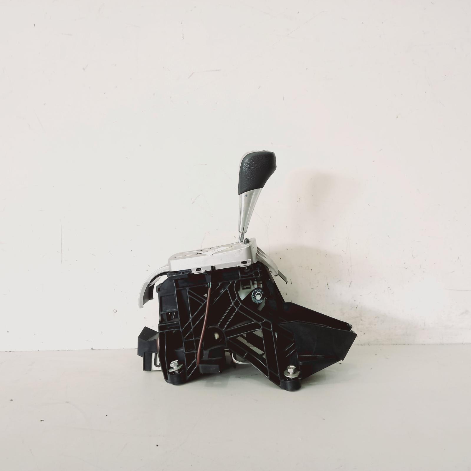 View Auto part Gear Stick/Shifter Toyota Corolla 2010