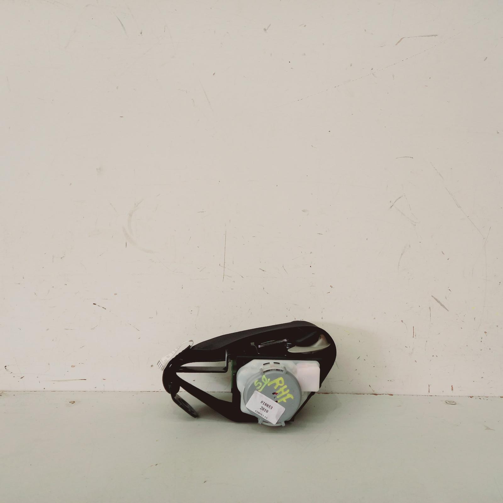 View Auto part Seatbelt/Stalk Toyota Corolla 2010