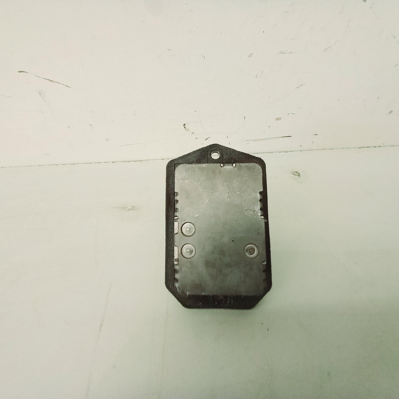 View Auto part Fan Speed Resistor Toyota Corolla 2010