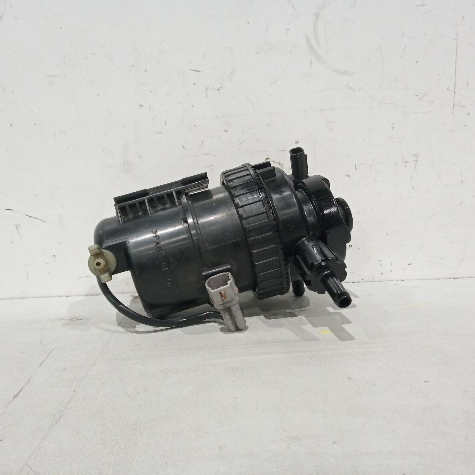 View Auto part Fuel Filter Housing Toyota Hilux 2008