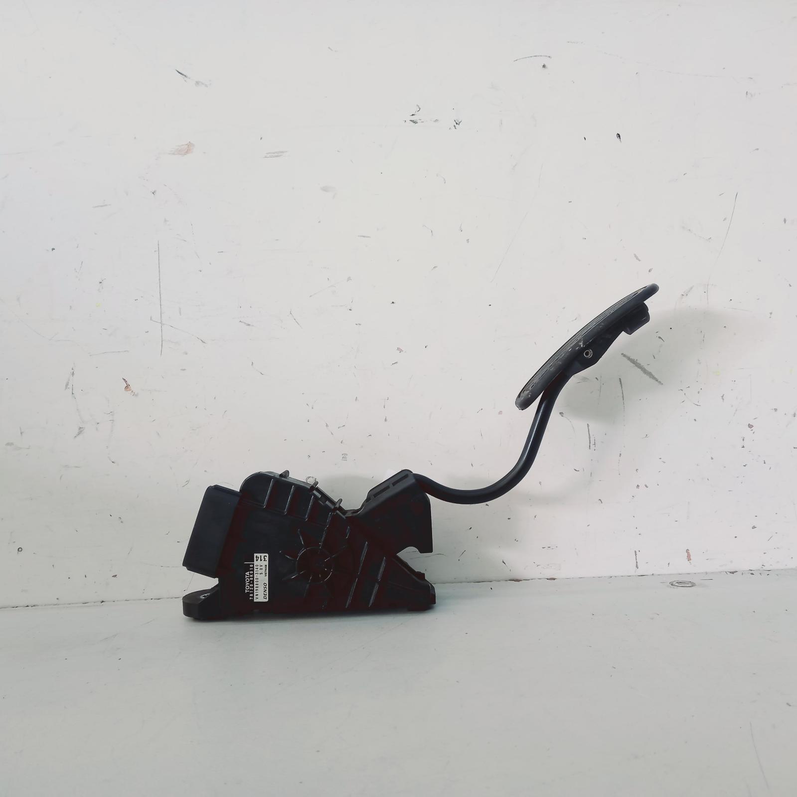 View Auto part Pedal Assembly Toyota Hilux 2008