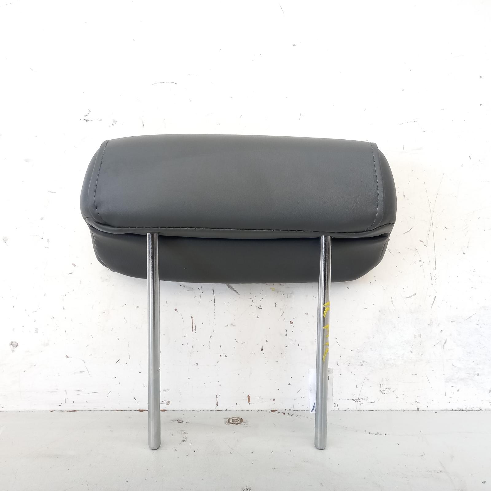 View Auto part Headrest Toyota Hilux 2012