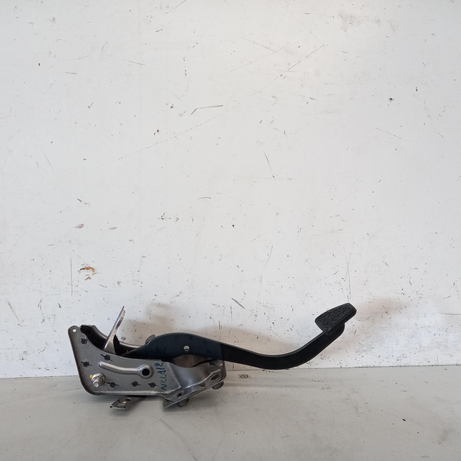 View Auto part Pedal Assembly Toyota Hilux 2012