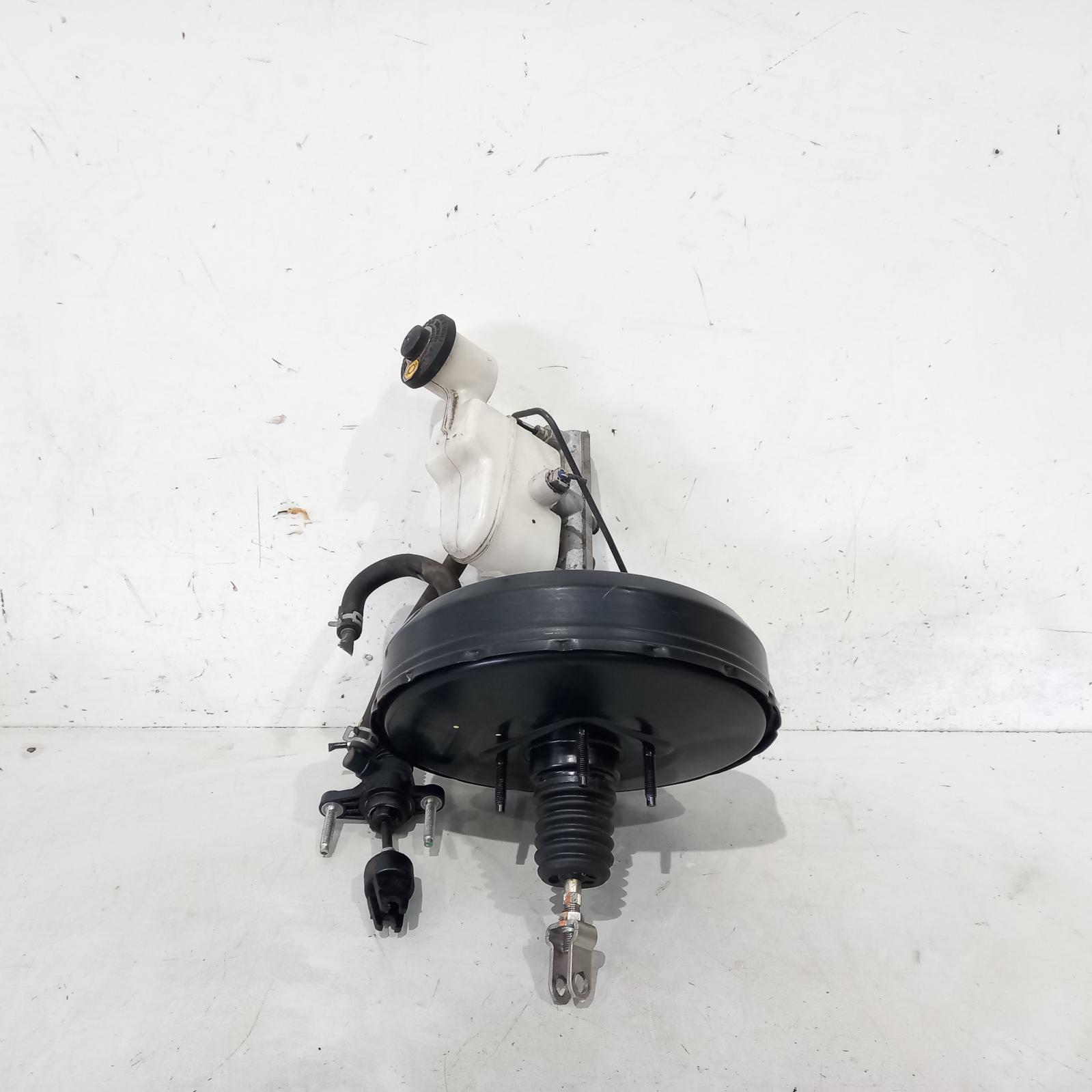 View Auto part Brake Booster Toyota Hilux 2012