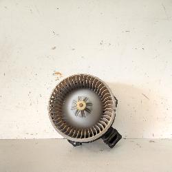 View Auto part Heater Fan Motor Toyota Hilux 2013