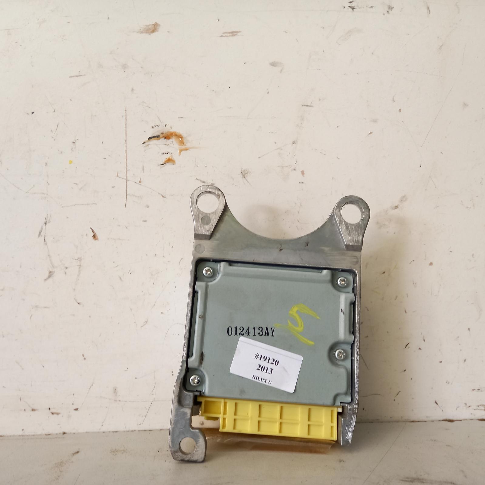 View Auto part Airbag Module/Sensor Toyota Hilux 2013