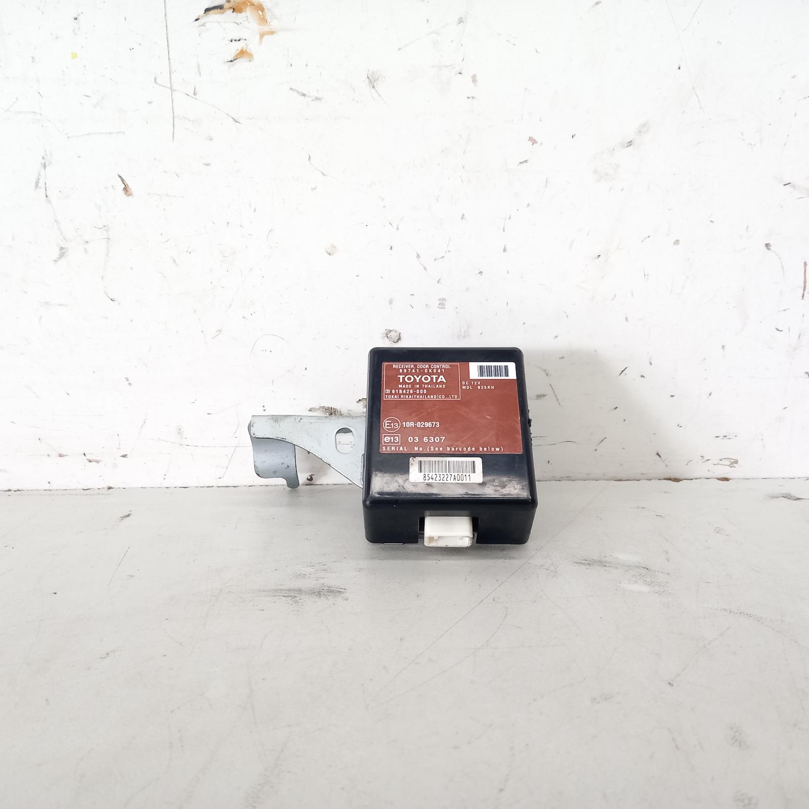 View Auto part Misc Switch/Relay Toyota Hilux 2013