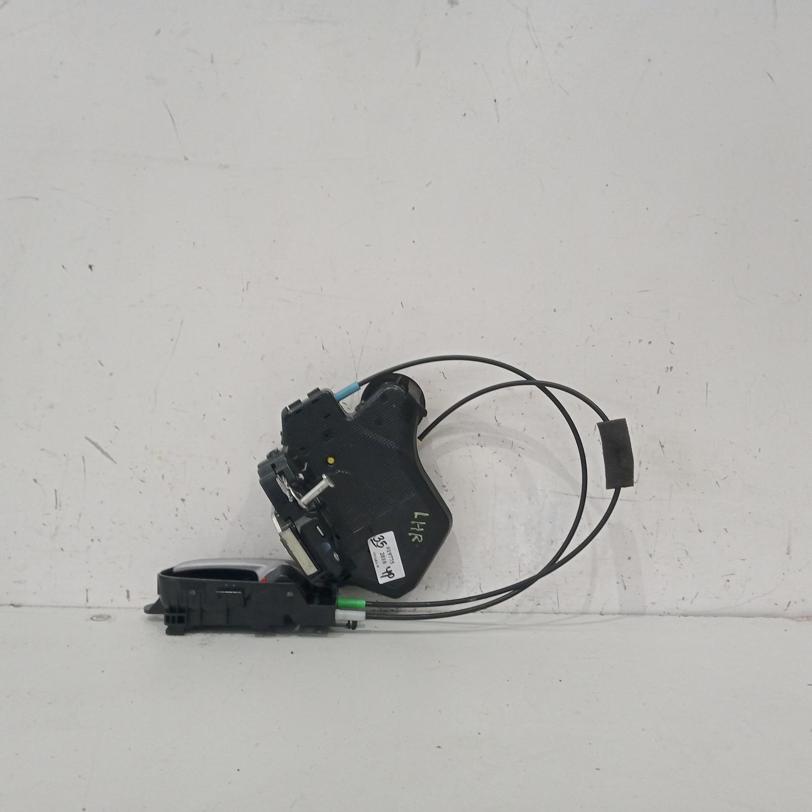 View Auto part Door/Boot/Gate Lock Suzuki Vitara 2010