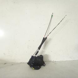 View Auto part Door/Boot/Gate Lock Toyota Yaris 2009