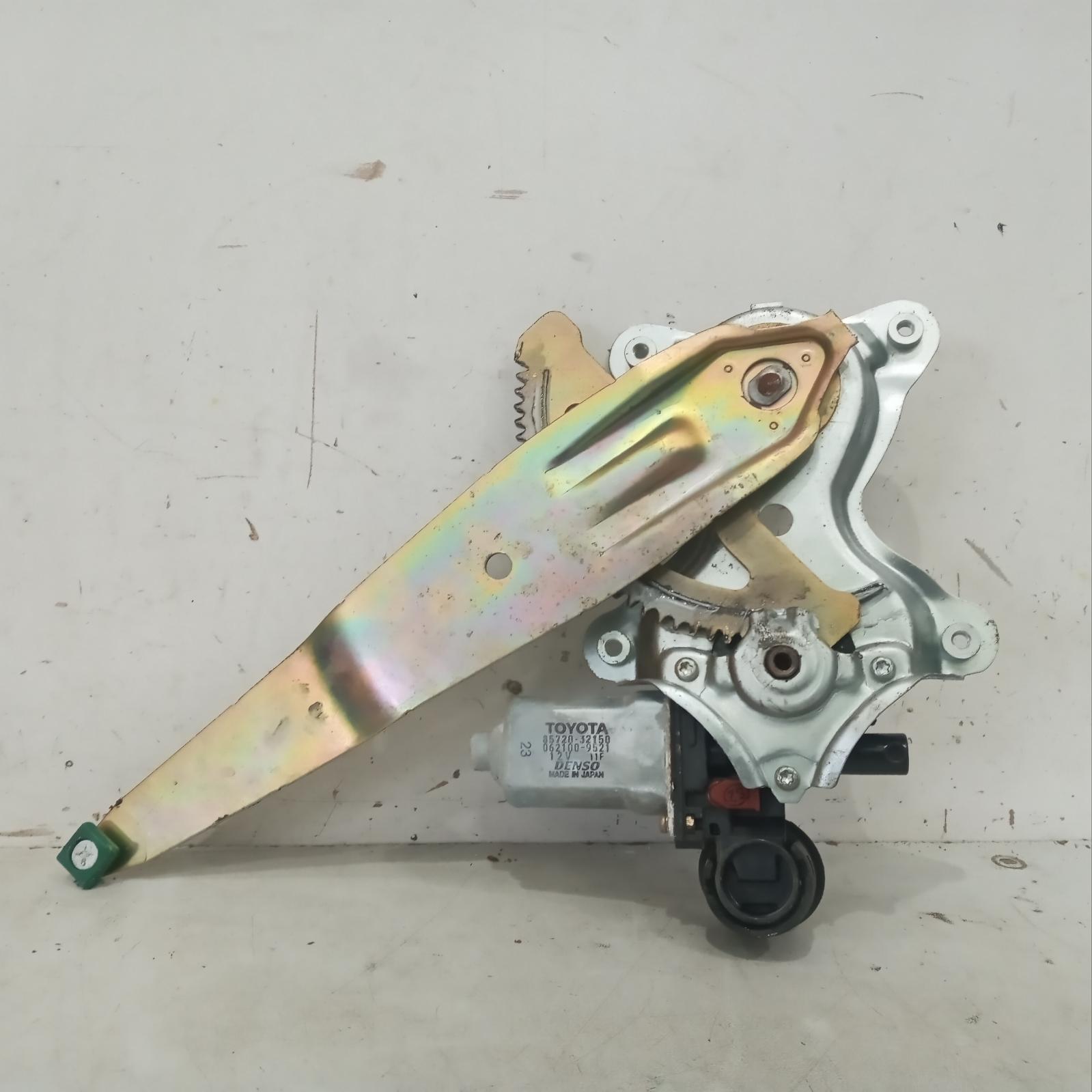 View Auto part Left Rear Wnd Reg/Motor Toyota Kluger 2004