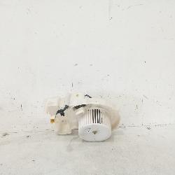 View Auto part Heater Fan Motor Toyota Kluger 2004