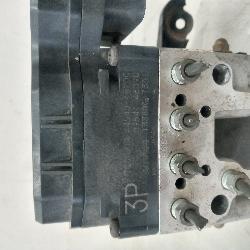 View Auto part Abs Pump/Modulator Toyota Kluger 2004