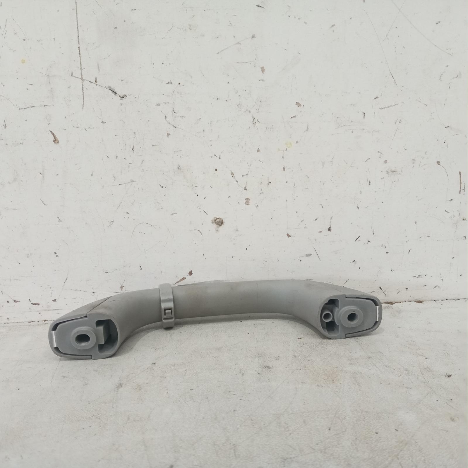 View Auto part Grab Handle Toyota Kluger 2004