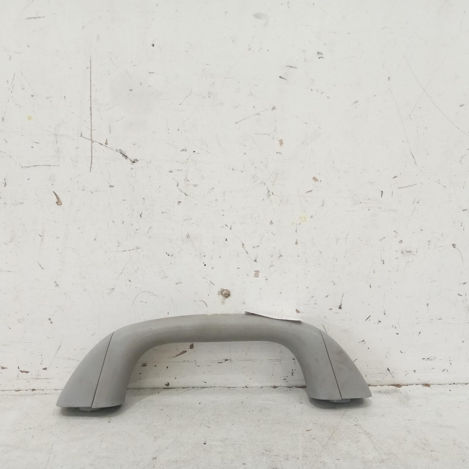 View Auto part Grab Handle Toyota Kluger 2004