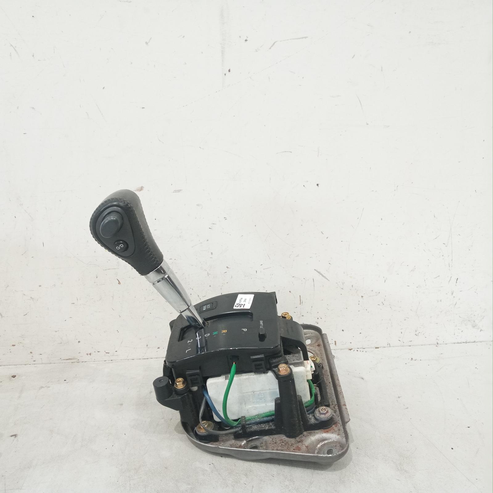 View Auto part Gear Stick/Shifter Toyota Kluger 2004