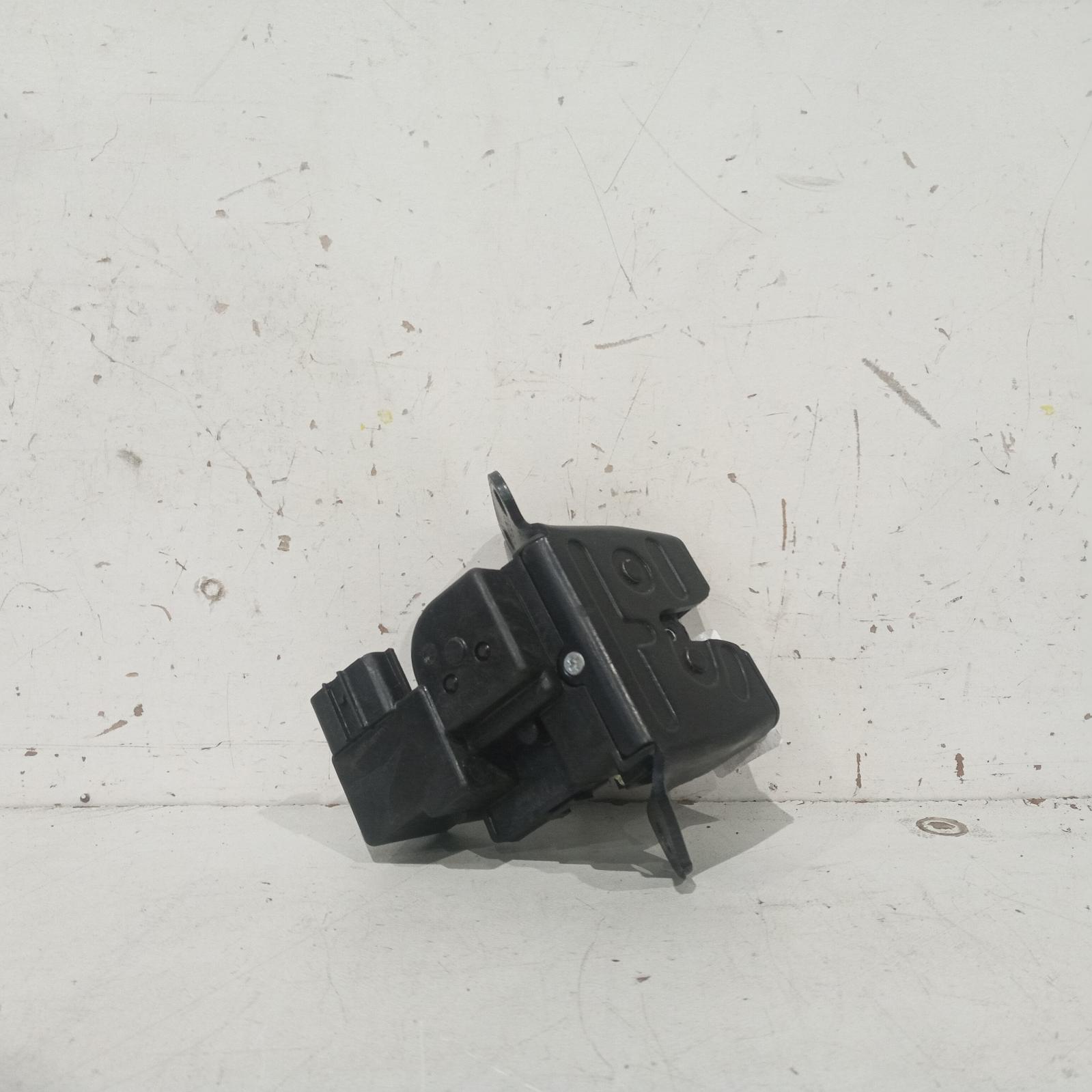 View Auto part Door/Boot/Gate Lock Hyundai Ix35 2013