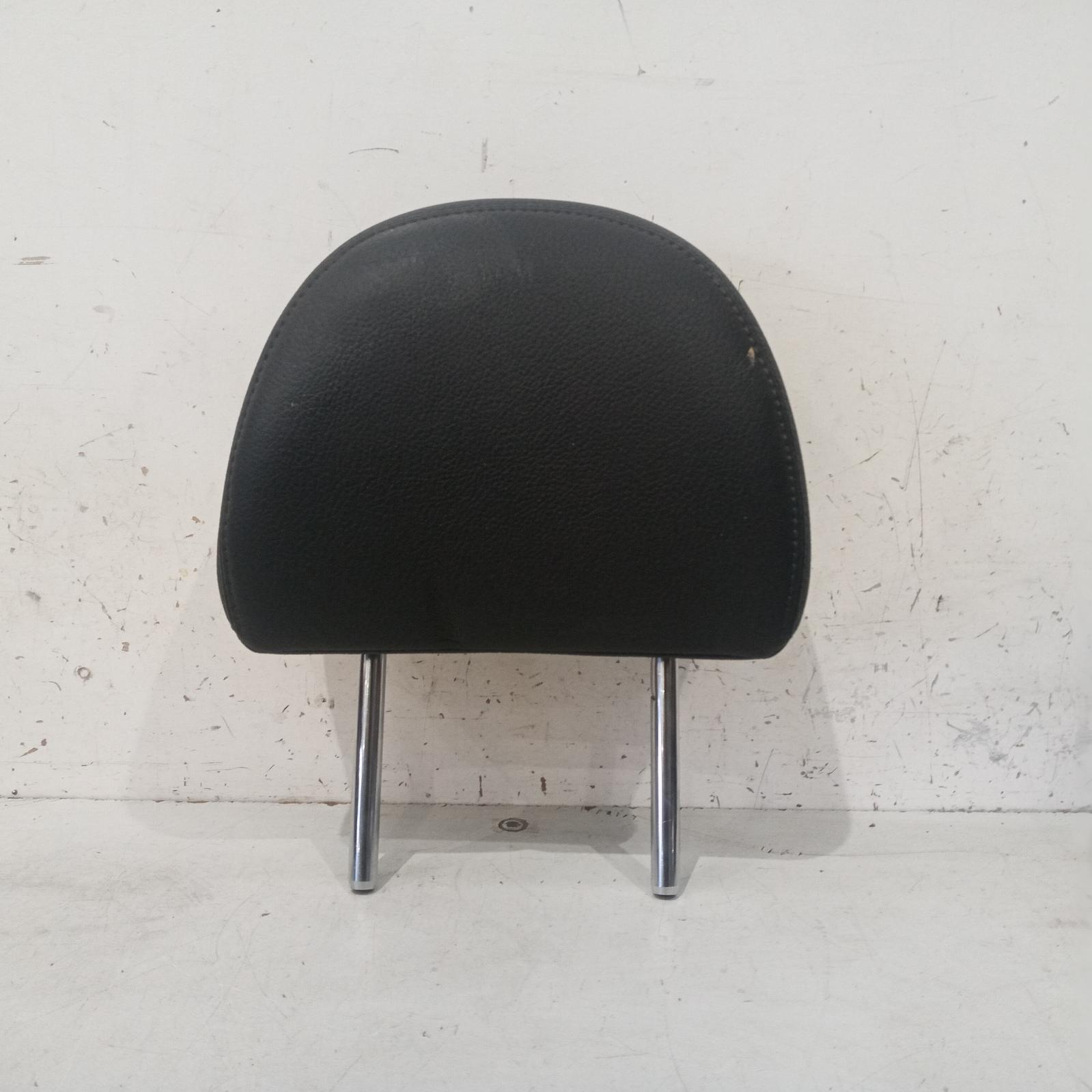 View Auto part Headrest Hyundai Ix35 2013