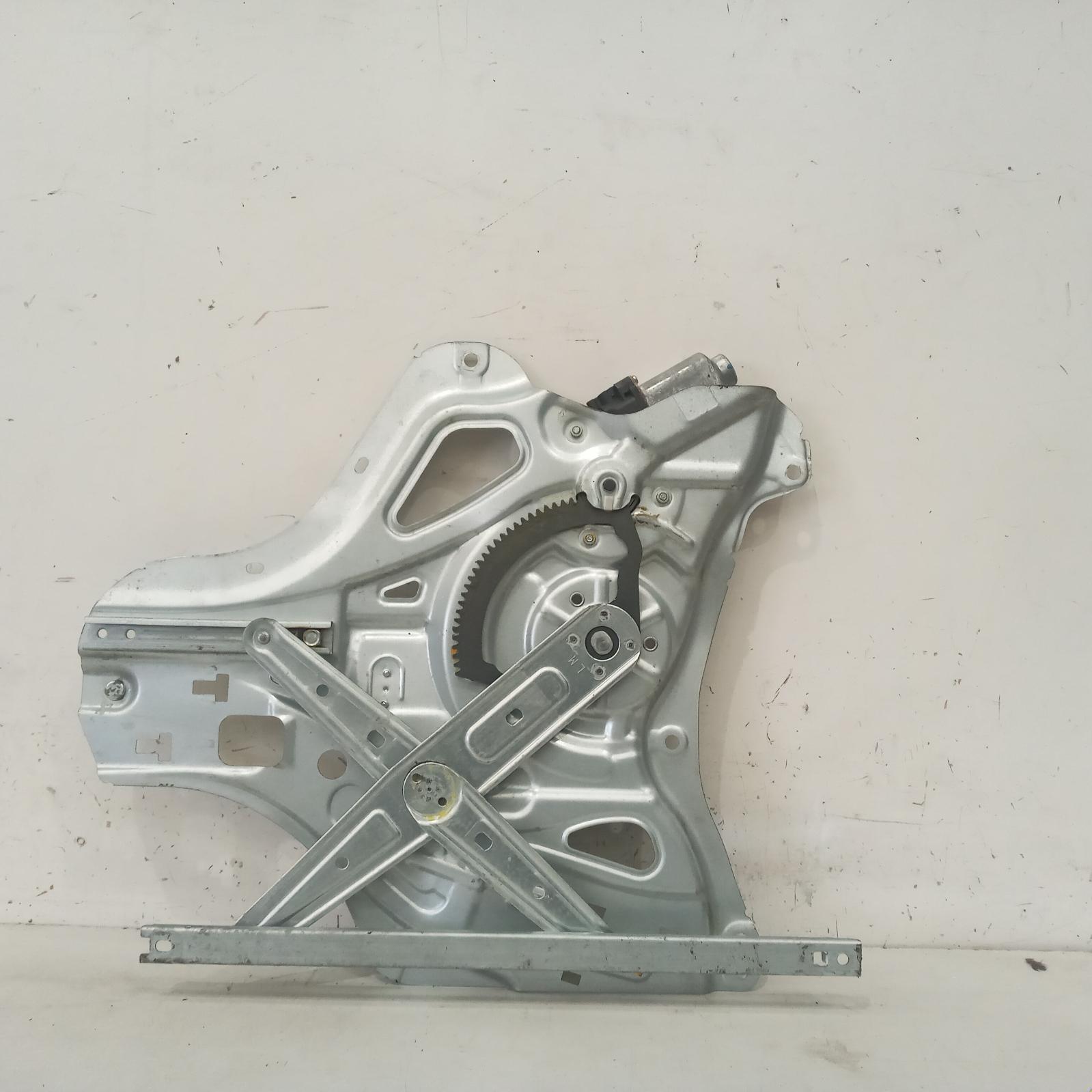 View Auto part Left Front Window Reg/Motor Hyundai Ix35 2013