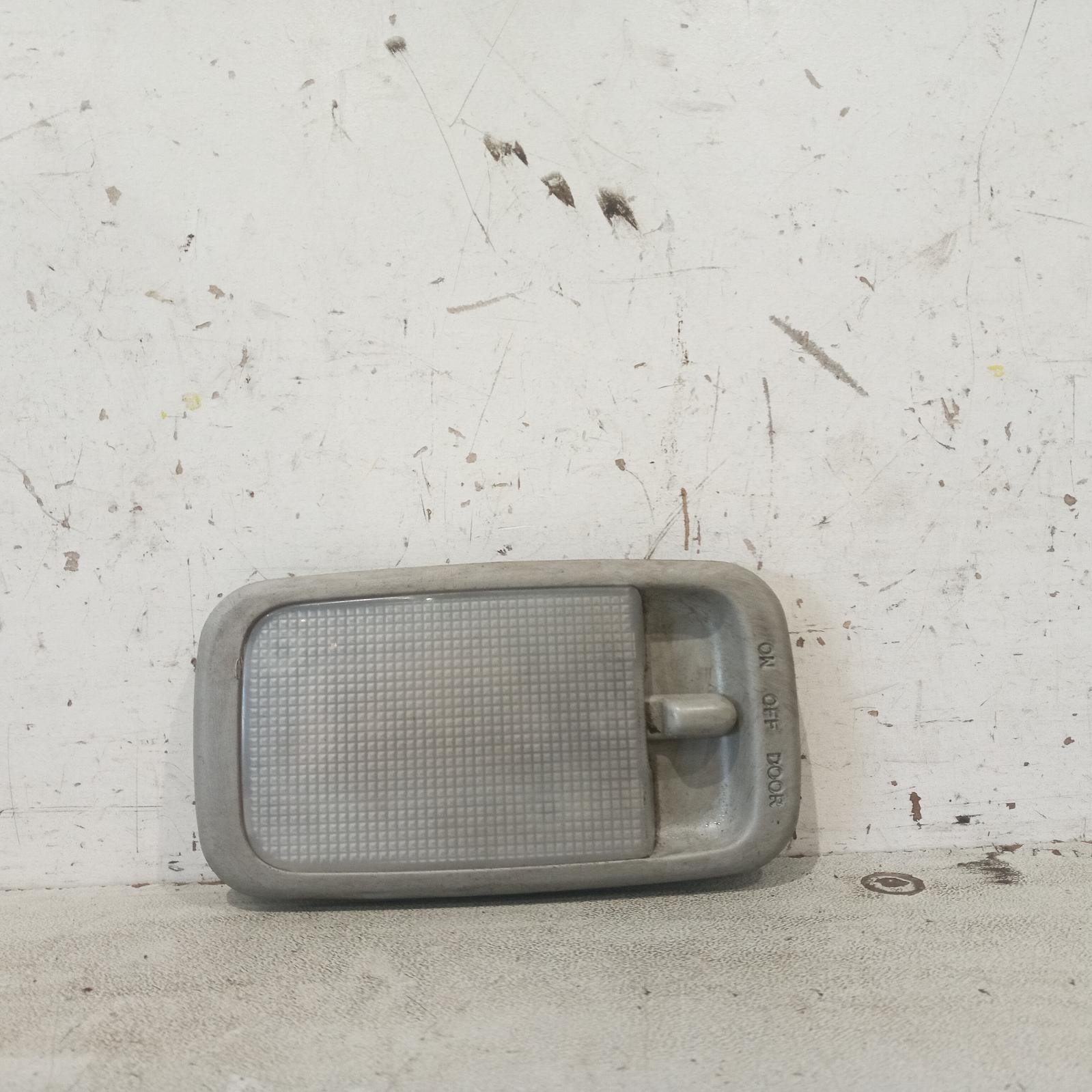 View Auto part Courtesy Light Toyota Hilux 2007