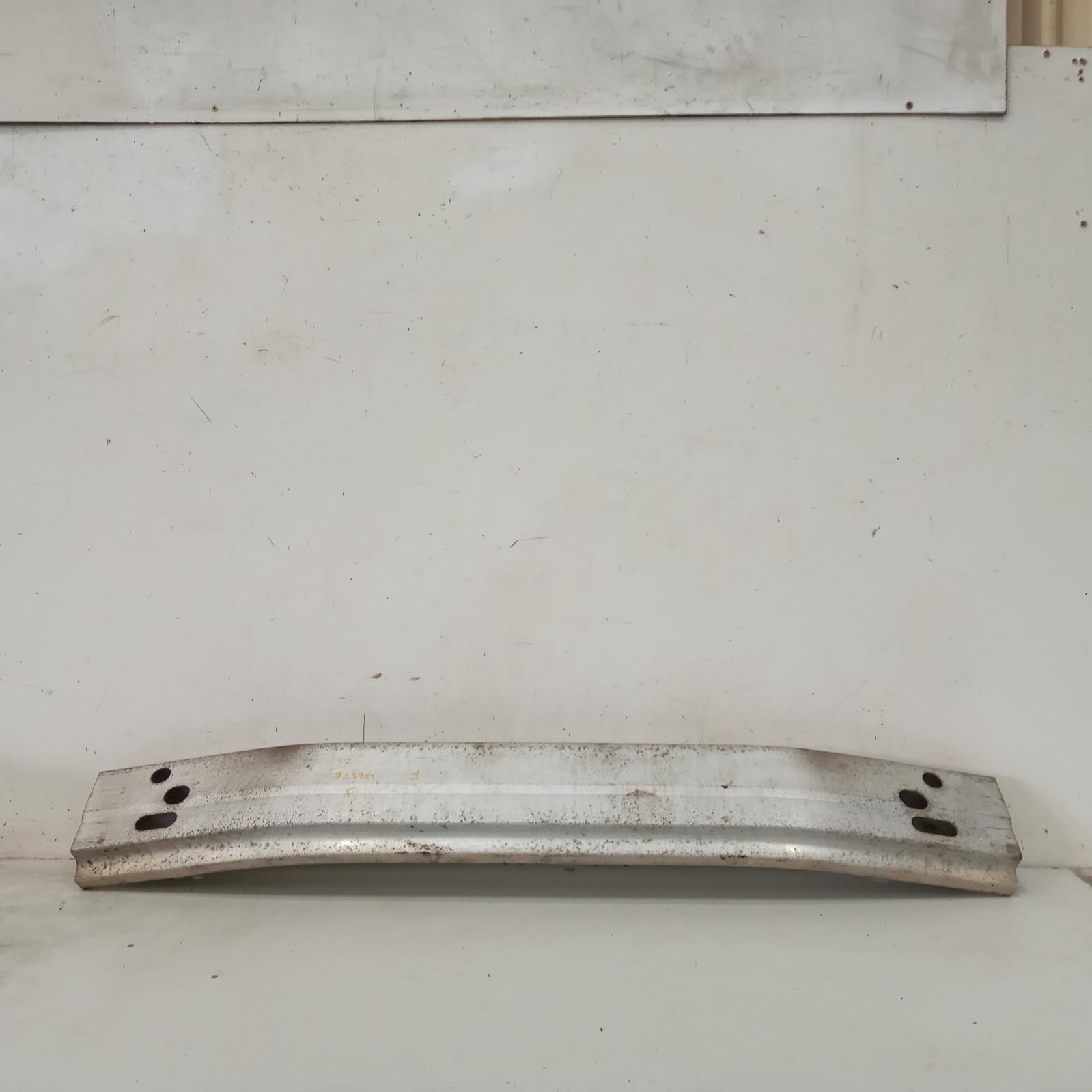 View Auto part F/Bar Reinforc/Brack Toyota Kluger 2004