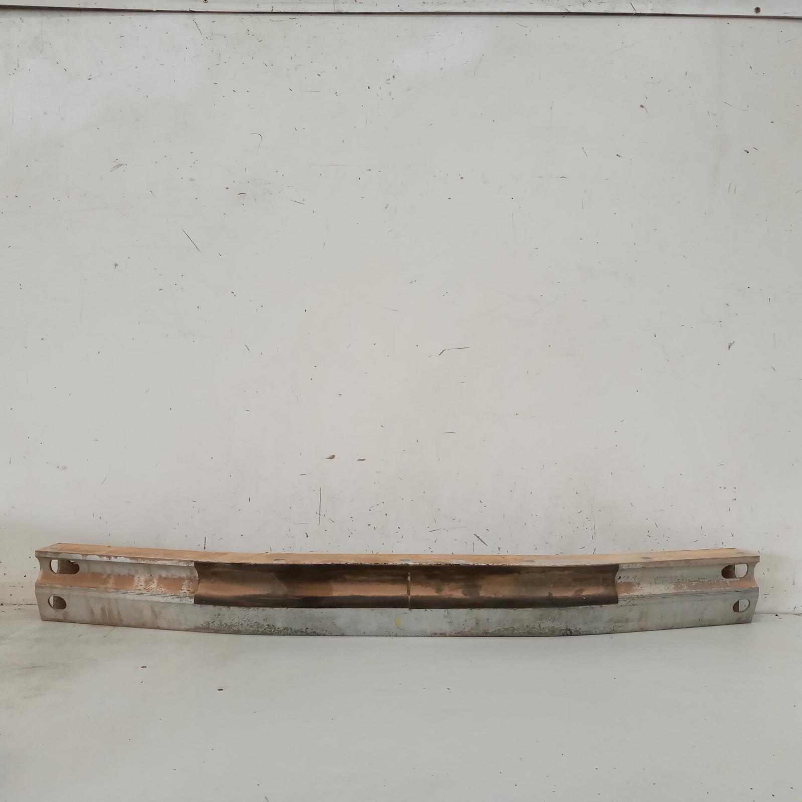 View Auto part R/Bar Bracket/Reinfo Toyota Kluger 2004